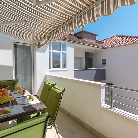 Appartement Roko *