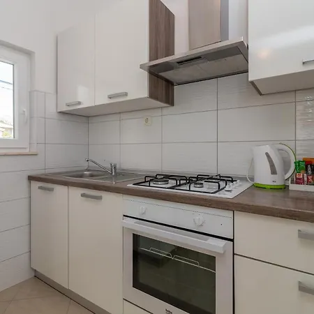 Apartment Roko *